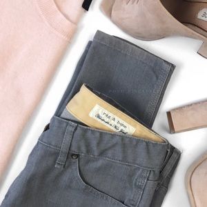 NWOT Rag and Bone Gray Denim Skinny Jean Sz 27